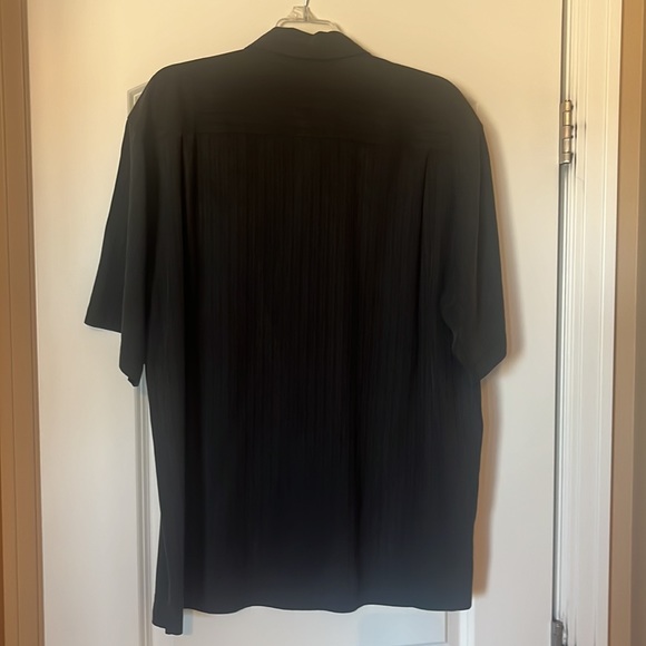 Tommy Bahama mens silk shirt - Picture 5 of 6